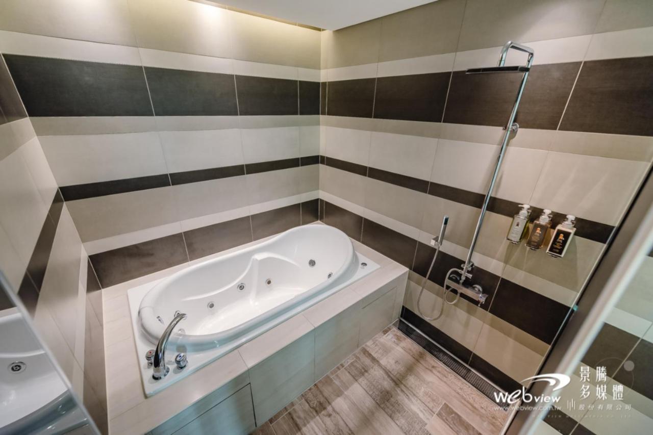 玩行旅台北館 Hotel Taipei Eksteriør billede