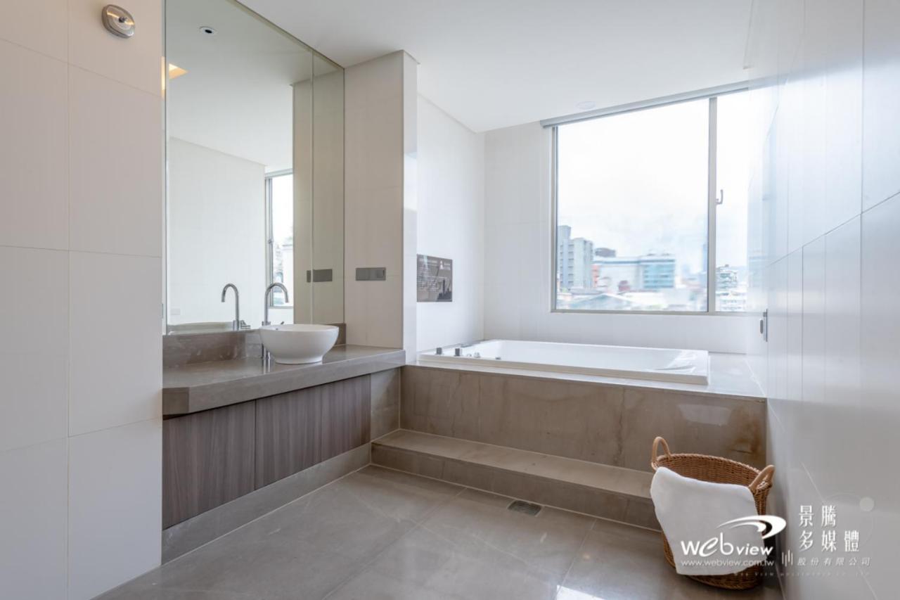 玩行旅台北館 Hotel Taipei Eksteriør billede