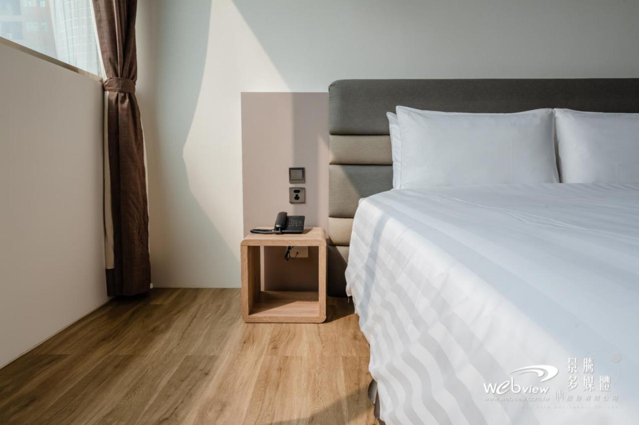 玩行旅台北館 Hotel Taipei Eksteriør billede
